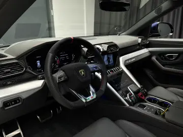 Lamborghini Urus Performante