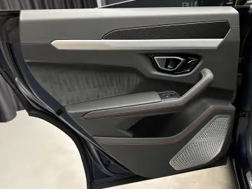 Lamborghini Urus Performante