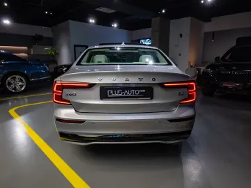 Volvo S60 B4