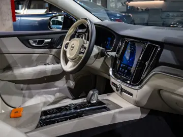 Volvo S60 B4