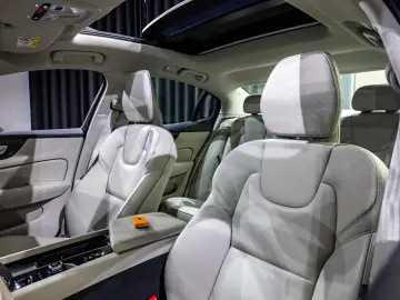 Volvo S60 B4