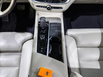 Volvo S60 B4