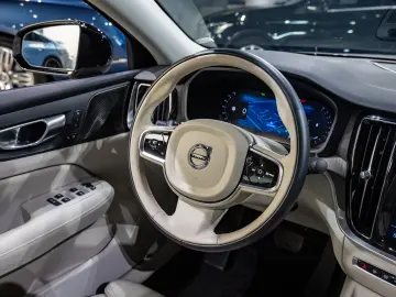 Volvo S60 B4