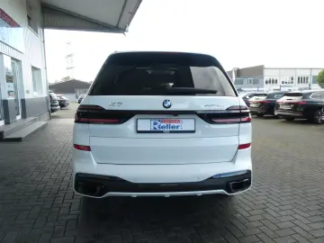 BMW X7 xDrive40d M Sport Pro 360  • HUD • PANO