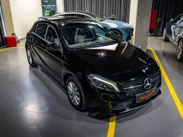 Mercedes-Benz A 200d LED ILS  Panoramic
