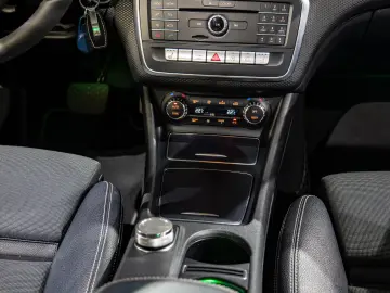 Mercedes-Benz A 200d LED ILS  Panoramic