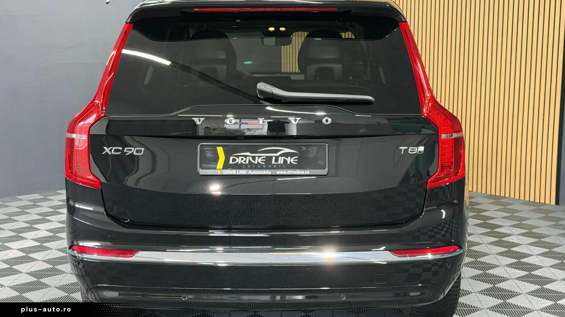 VOLVO XC90 T8 AWD Plug-in Hybrid Core