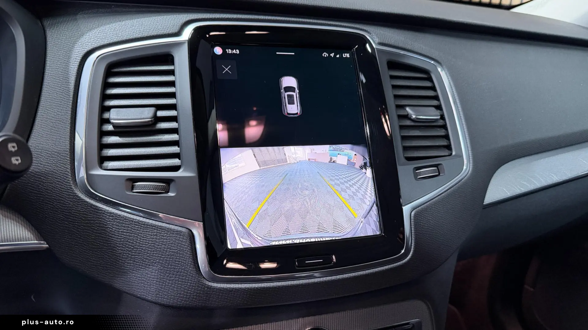 VOLVO XC90 T8 AWD Plug-in Hybrid Core
