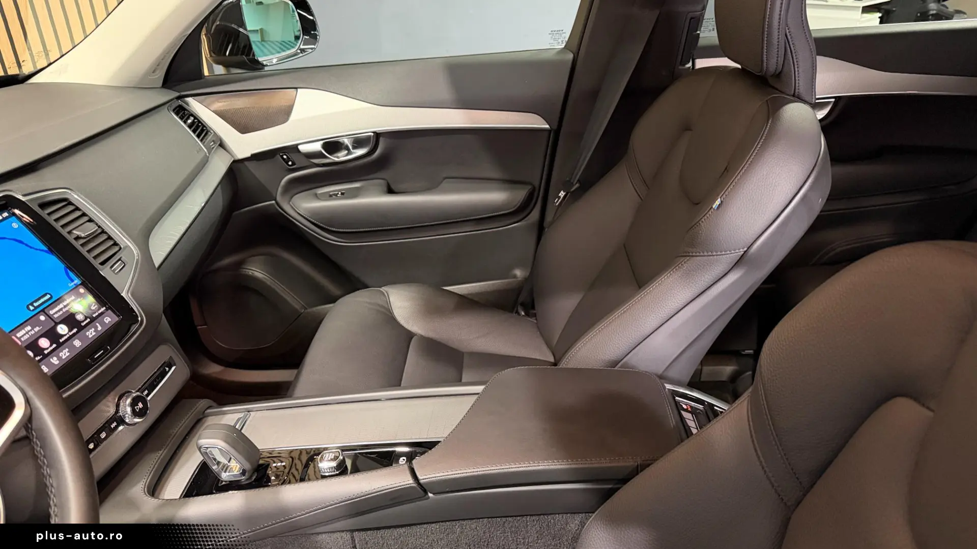VOLVO XC90 T8 AWD Plug-in Hybrid Core