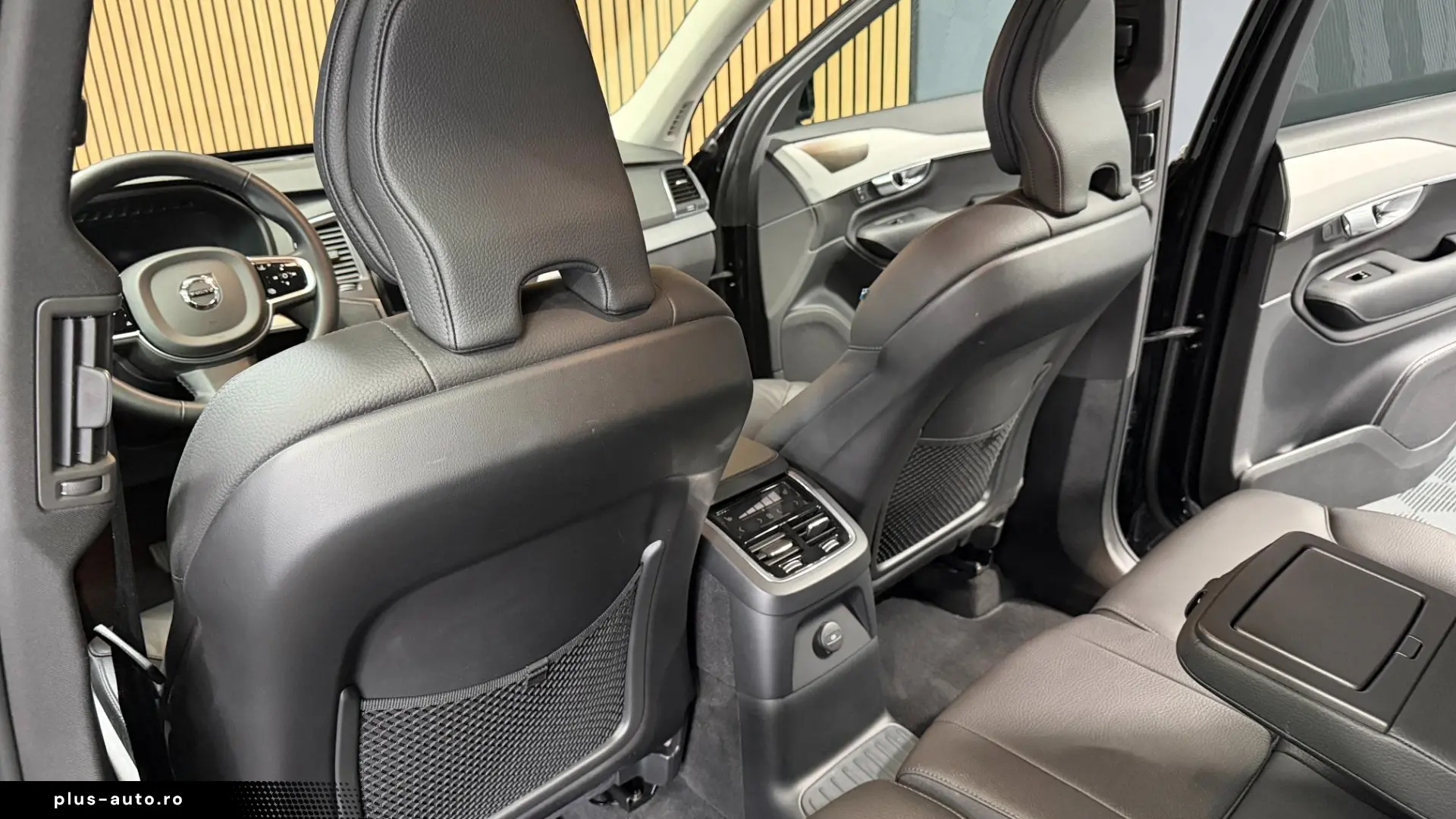 VOLVO XC90 T8 AWD Plug-in Hybrid Core
