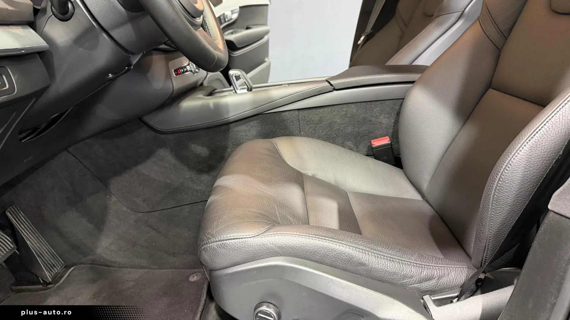 VOLVO XC90 T8 AWD Plug-in Hybrid Core