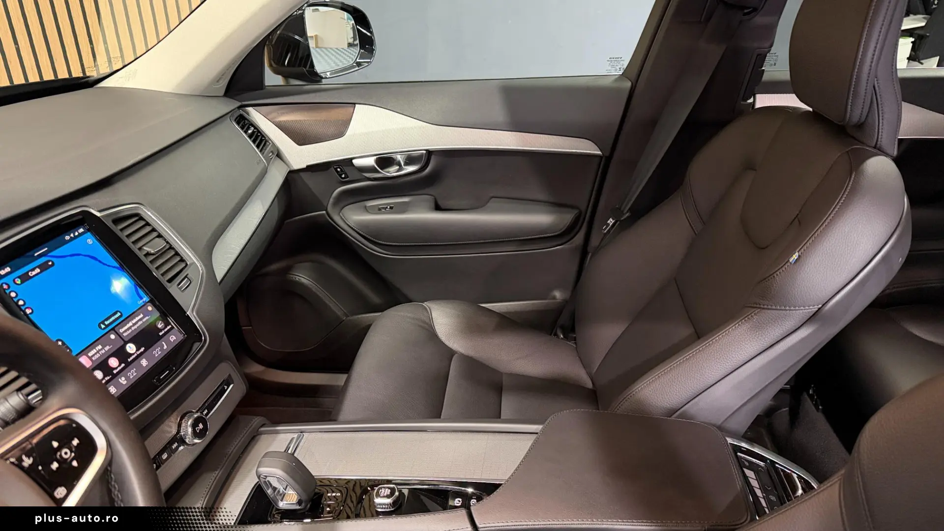 VOLVO XC90 T8 AWD Plug-in Hybrid Core