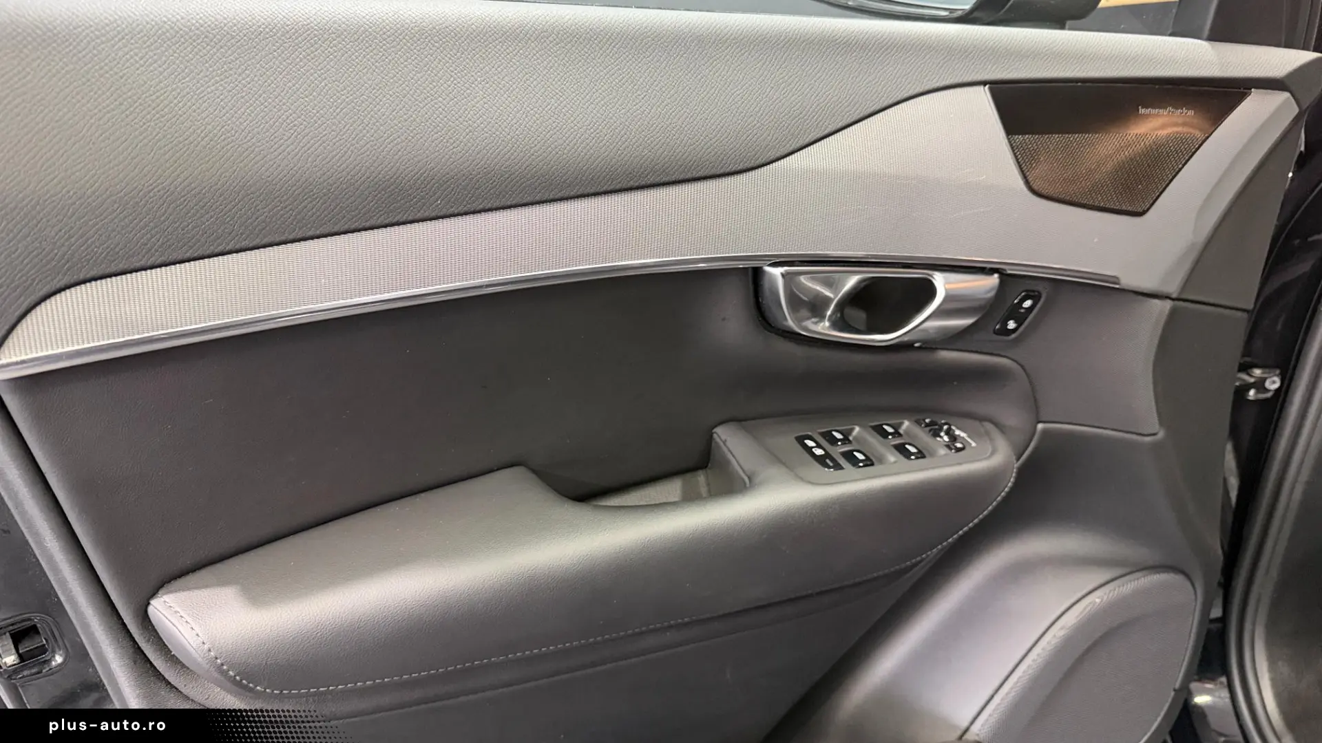 VOLVO XC90 T8 AWD Plug-in Hybrid Core