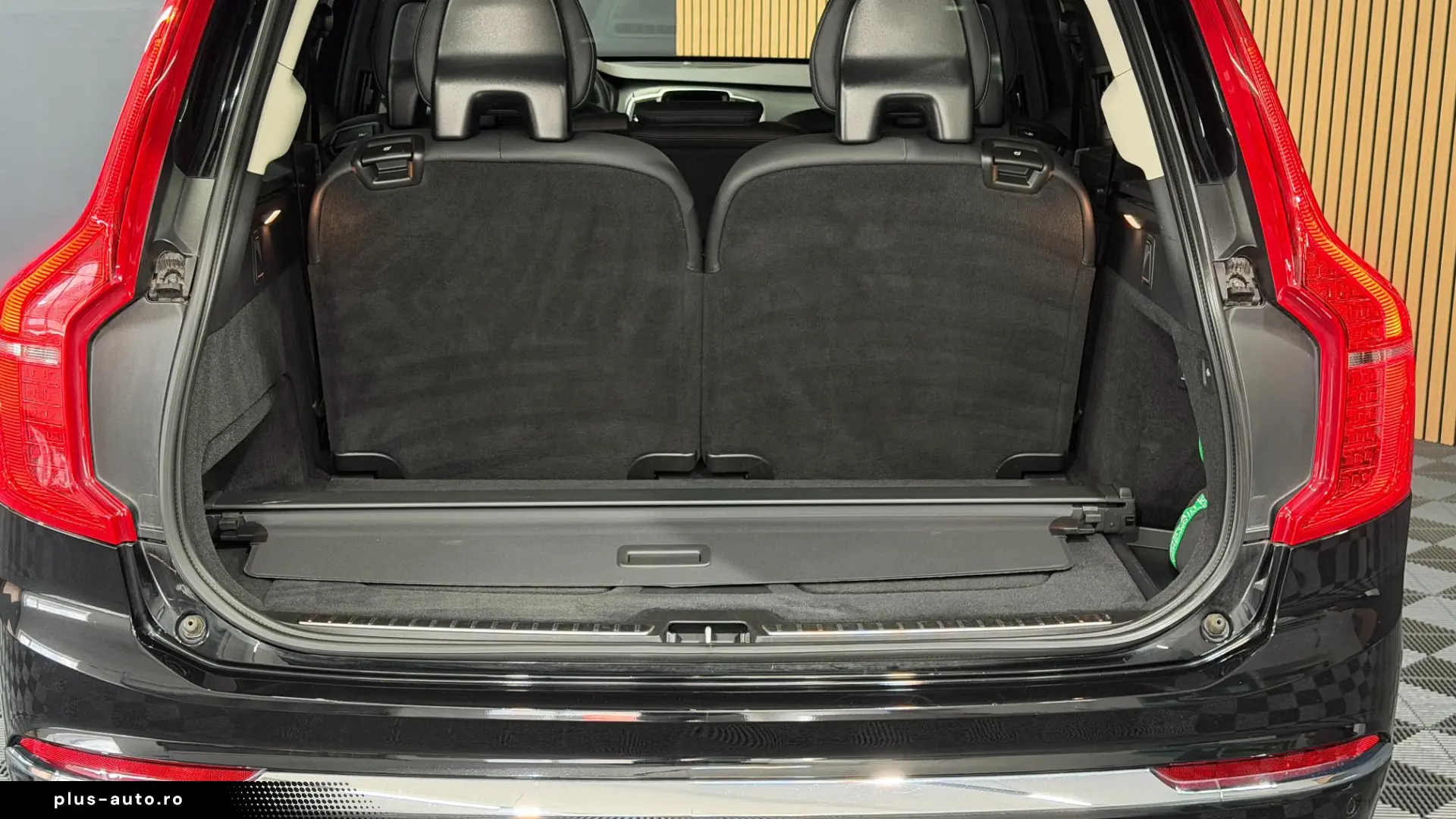 VOLVO XC90 T8 AWD Plug-in Hybrid Core