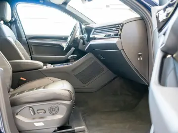 VW Touareg 3.0 TDI 4M R Line AHK STANDHZ. LUFTF. BT