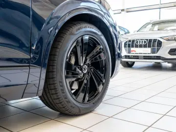 VW Touareg 3.0 TDI 4M R Line AHK STANDHZ. LUFTF. BT