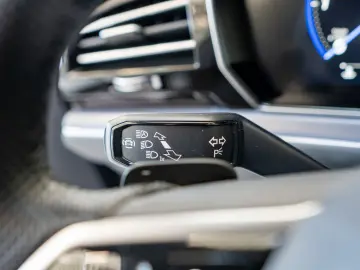 VW Touareg 3.0 TDI 4M R Line AHK STANDHZ. LUFTF. BT
