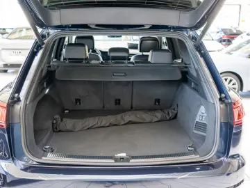 VW Touareg 3.0 TDI 4M R Line AHK STANDHZ. LUFTF. BT