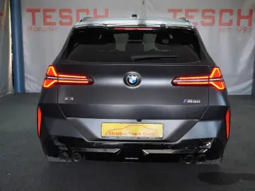 BMW X3 M50 xDrive HARMAN STANDHZ PANO 21