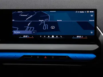 BMW X3 M50 xDrive HARMAN STANDHZ PANO 21