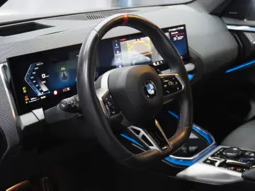 BMW X3 M50 xDrive HARMAN STANDHZ PANO 21
