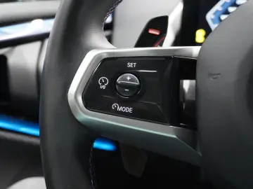 BMW X3 M50 xDrive HARMAN STANDHZ PANO 21