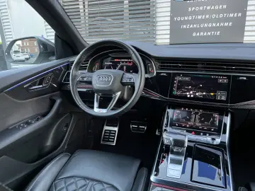 AUDI Q8 50 TDI Qua S Line Competition  CARBON ACC B&O