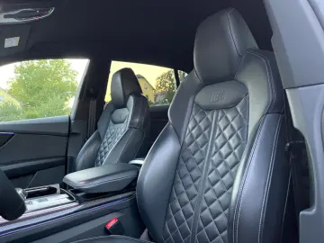 AUDI Q8 50 TDI Qua S Line Competition  CARBON ACC B&O