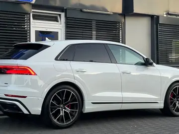 AUDI Q8 50 TDI Qua S Line Competition  CARBON ACC B&O