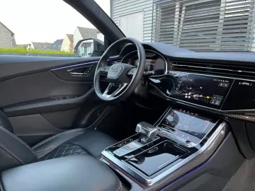 AUDI Q8 50 TDI Qua S Line Competition  CARBON ACC B&O