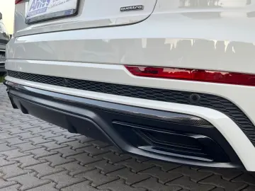 AUDI Q8 50 TDI Qua S Line Competition  CARBON ACC B&O