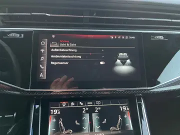 AUDI Q8 50 TDI Qua S Line Competition  CARBON ACC B&O