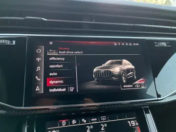 AUDI Q8 50 TDI Qua S Line Competition  CARBON ACC B&O