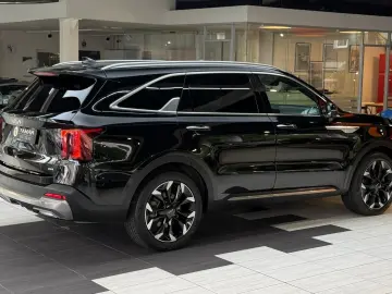 KIA Sorento Platinum 4WD Neues Modell   AHK   HuD