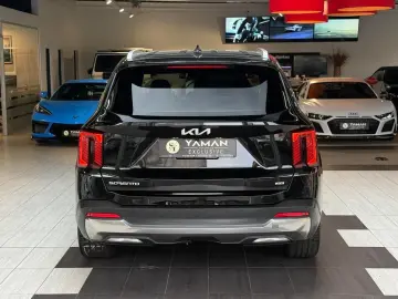 KIA Sorento Platinum 4WD Neues Modell   AHK   HuD