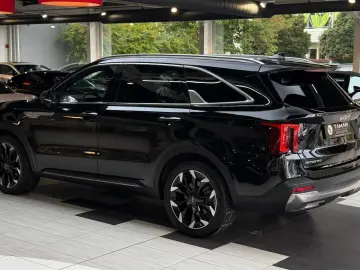 KIA Sorento Platinum 4WD Neues Modell   AHK   HuD
