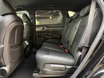 KIA Sorento Platinum 4WD Neues Modell   AHK   HuD
