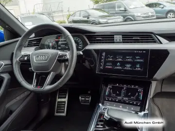 AUDI Q8 Sportback e-tron 55 qu. S line Pano Matrix Hu