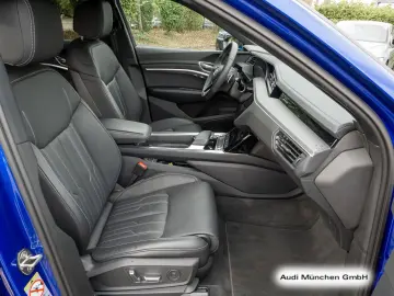 AUDI Q8 Sportback e-tron 55 qu. S line Pano Matrix Hu