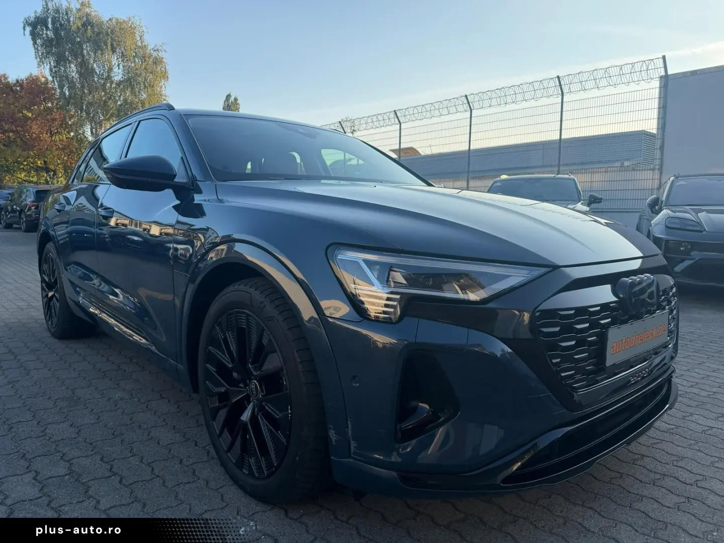 AUDI Q8 e-tron 55 ACC AHK HuD PANO DIGI-MATRIX 360