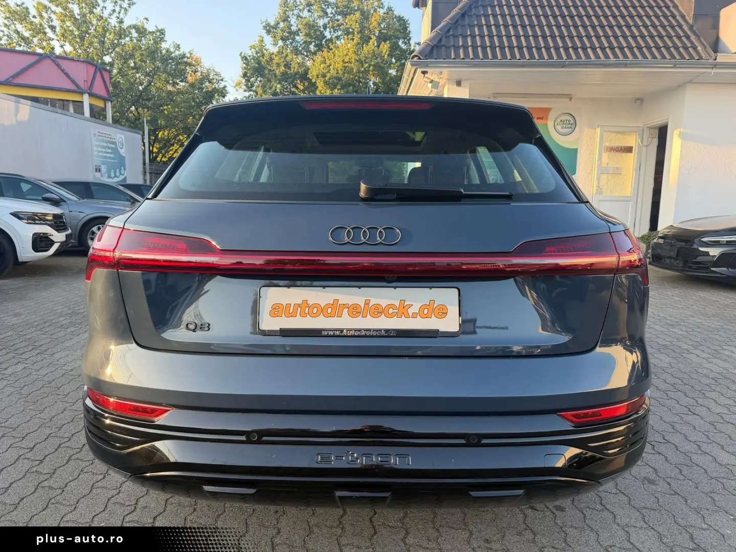 AUDI Q8 e-tron 55 ACC AHK HuD PANO DIGI-MATRIX 360