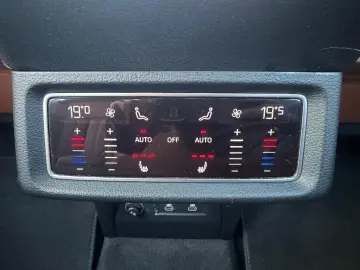 AUDI Q8 e-tron 55 ACC AHK HuD PANO DIGI-MATRIX 360