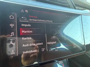 AUDI Q8 e-tron 55 ACC AHK HuD PANO DIGI-MATRIX 360