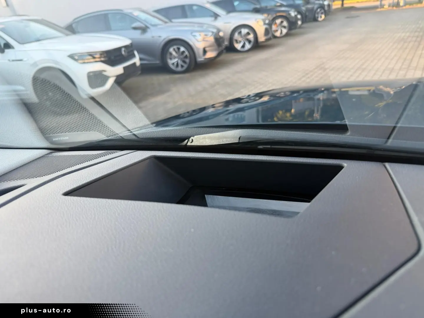 AUDI Q8 e-tron 55 ACC AHK HuD PANO DIGI-MATRIX 360