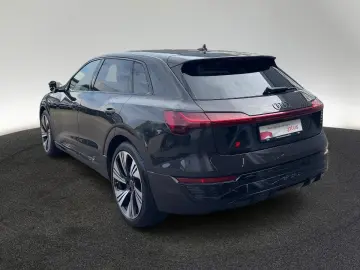 AUDI Q8 e-tron 55 quattro S line B&O Navi LM22 Matrix