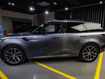 Land Rover Range Rover Sport P460 AWD Dynamic SE