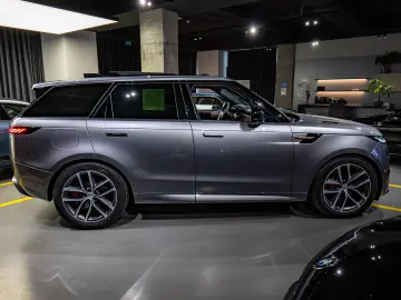 Land Rover Range Rover Sport P460 AWD Dynamic SE