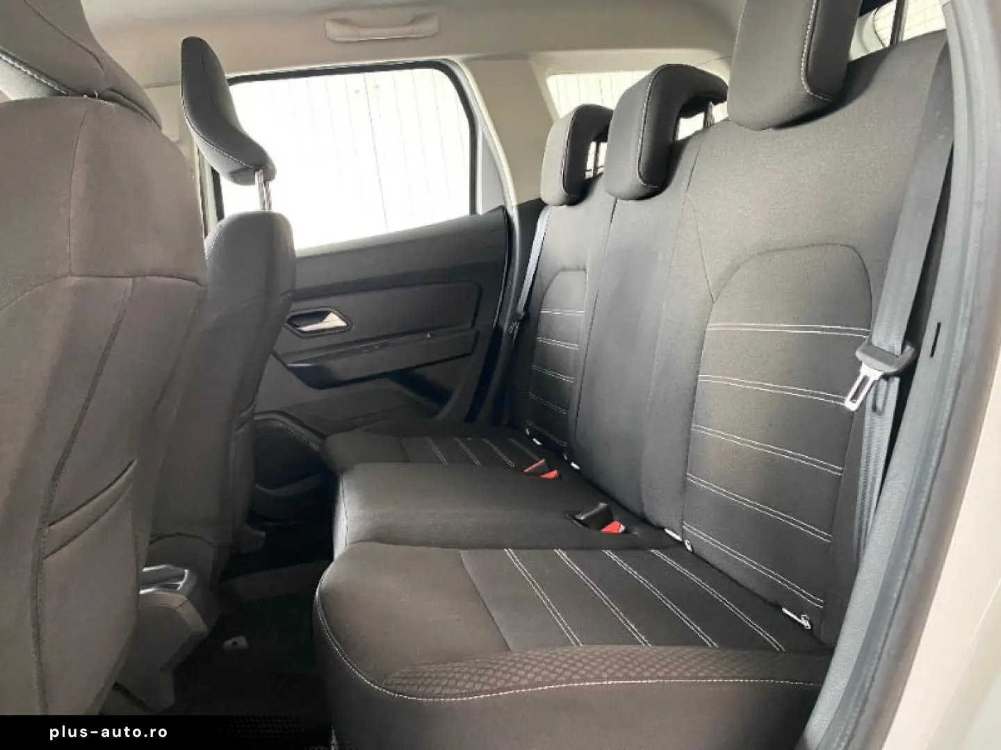 DACIA DUSTER 1.5 Blue dCi 115CP Comfort VU 4WD