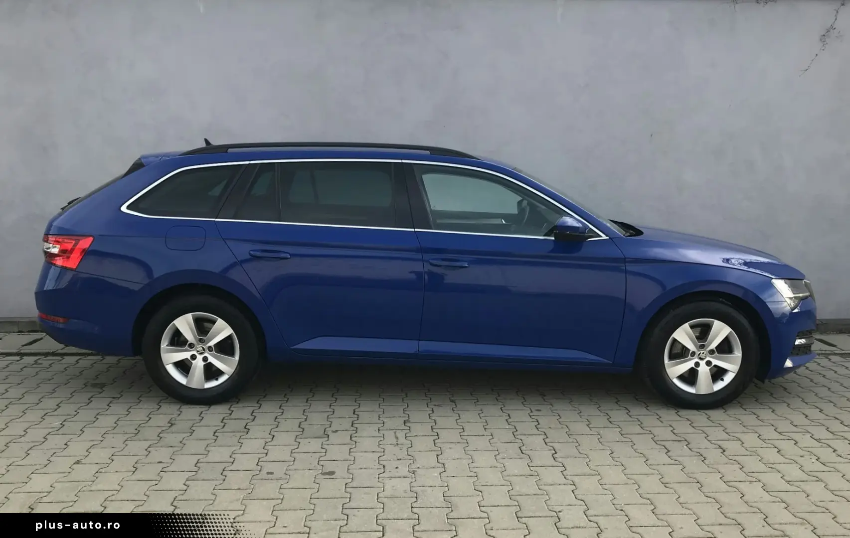 SKODA SUPERB Combi Ambition