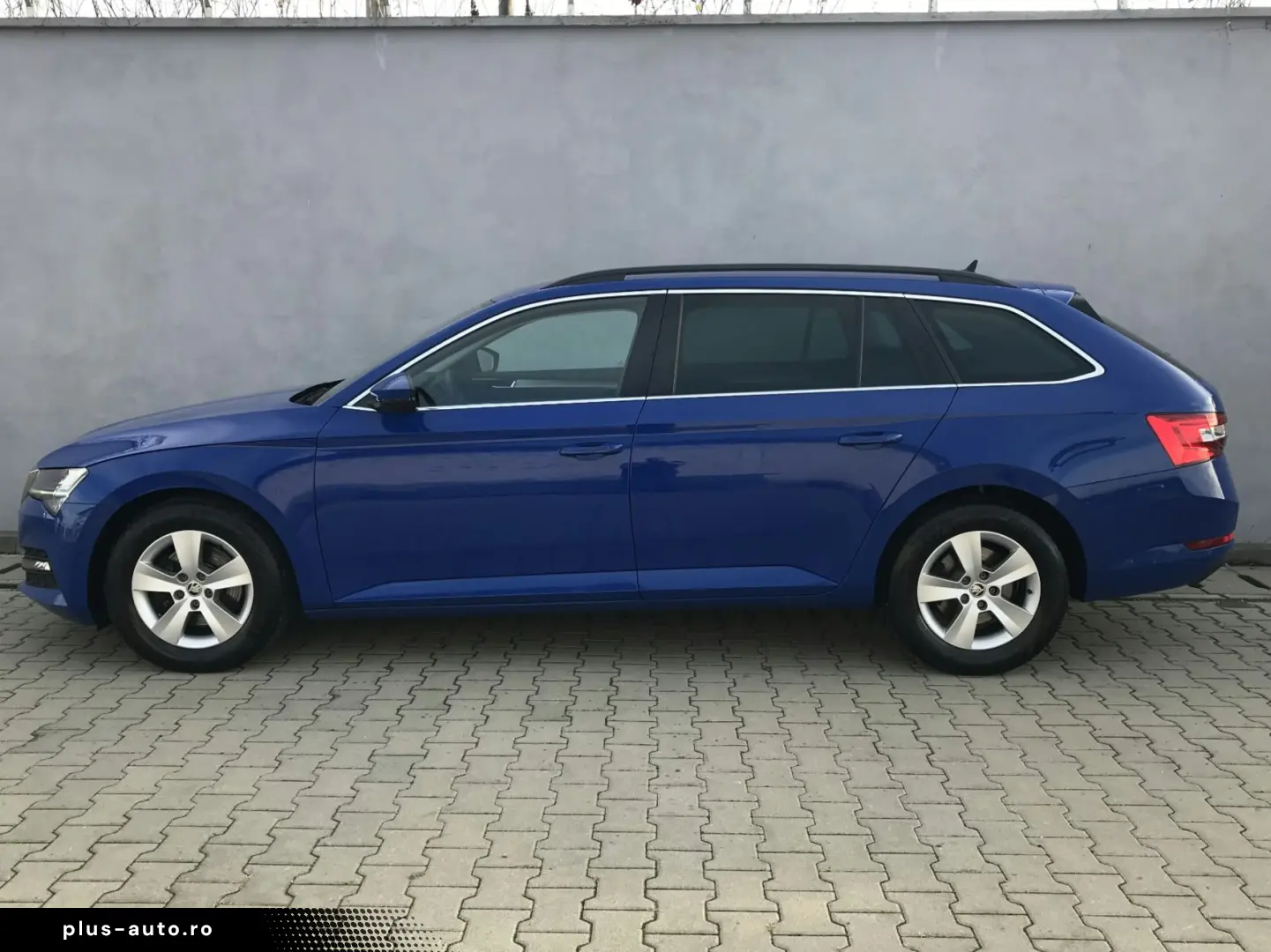 SKODA SUPERB Combi Ambition